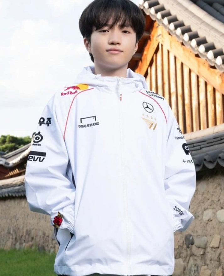 2024 T1 Worlds Unisex Hooded White Jacket